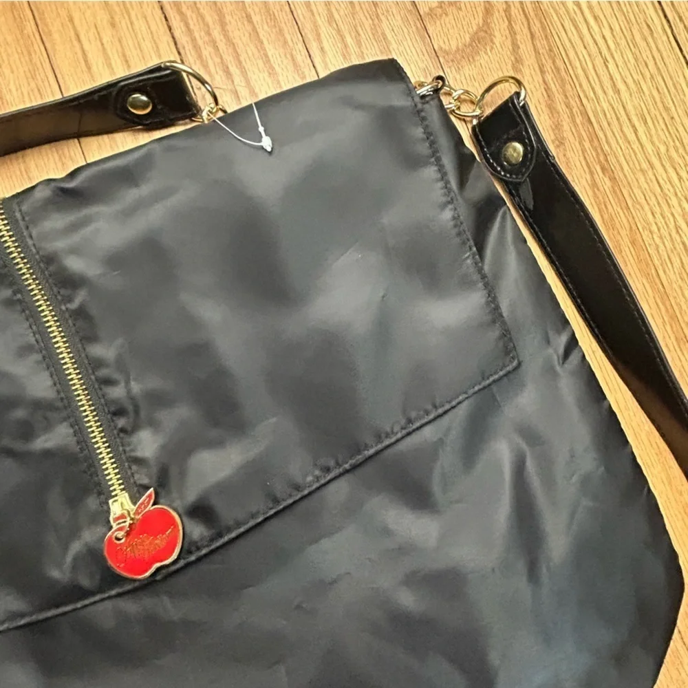 Vintage Apple Bottoms Black Shoulder Zipper Pouch/Bag
